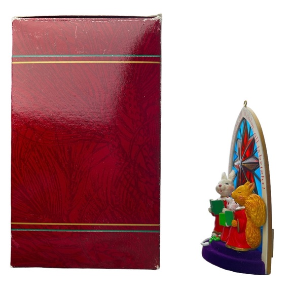 Lighted  Carlton Cards Sweet Christmas Choir Heirloom Collection Ornament - Picture 3 of 8